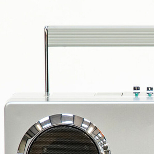 GPO Retro GPOMANSL Manhattan Boombox Stereo Bluetooth Speaker - Silver (Large Item, Bluetooth, Silver)