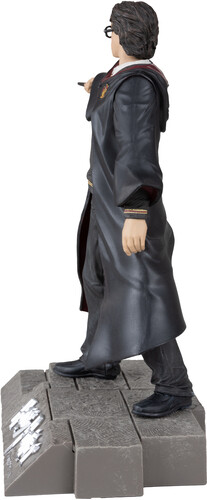 McFarlane Toys - Movie Maniacs 7" Posed - WB100 Wave 1 - Harry Potter (Harry Potter And The Goblet Of Fire) (Large Item, Action Figure)