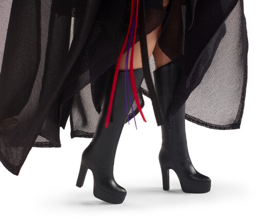 Mattel - Barbie Signature - Stevie Nicks Collector Doll (Ships in Own Container, Large Item, Collectible, Limited Edition, Doll)