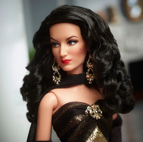 Mattel - Barbie Signature - María Félix Collector Barbie Doll (Large Item, Collectible, Limited Edition, Doll)
