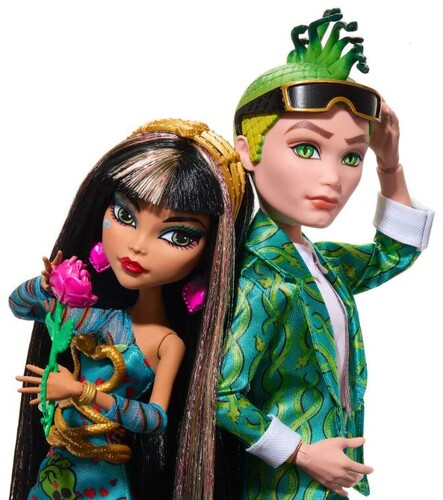 Mattel - Monster High Howliday Love Edition with Cleo De Nile and Deuce Gorgon (Ships in Own Container, Large Item, Doll)