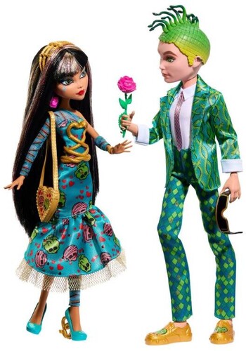 Mattel - Monster High Howliday Love Edition with Cleo De Nile and Deuce Gorgon (Ships in Own Container, Large Item, Doll)