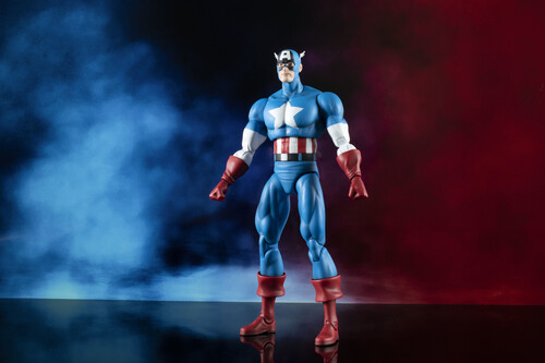 Diamond Select Toys Llc - Marvel Select Classic Captain America Af (Large Item, Action Figure, Collectible)