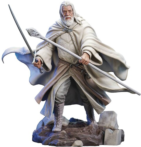 Diamond Select - LOTR - Deluxe Gallery Gandalf PVC Statue (Large Item, Vinyl Figure, Collectible)