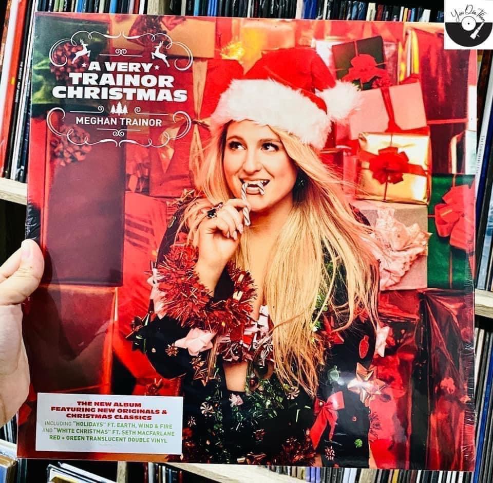 Đĩa LP Meghan Trainor - A Very Trainor Christmas 2xLP (Translucent Red Vinyl & Translucent Green Vinyl)