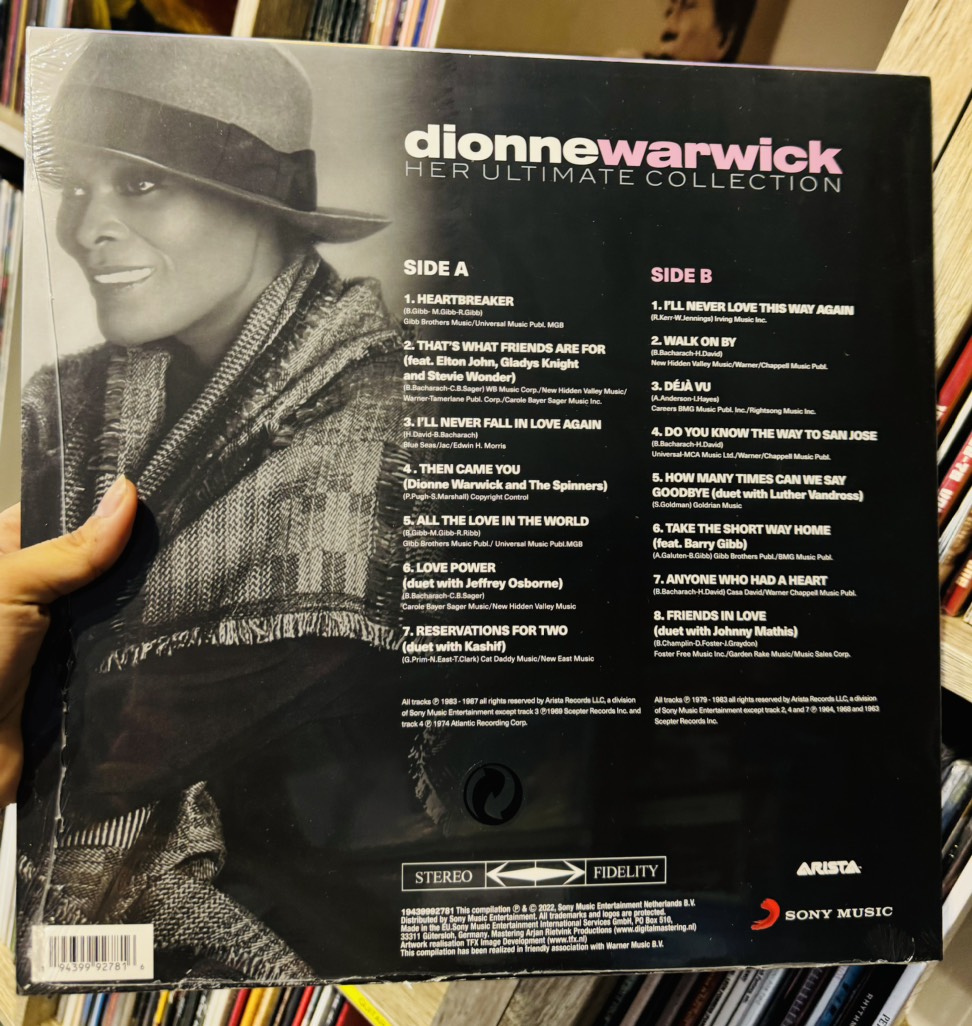 DIONNE WARWICK - HER ULTIMATE COLLECTION