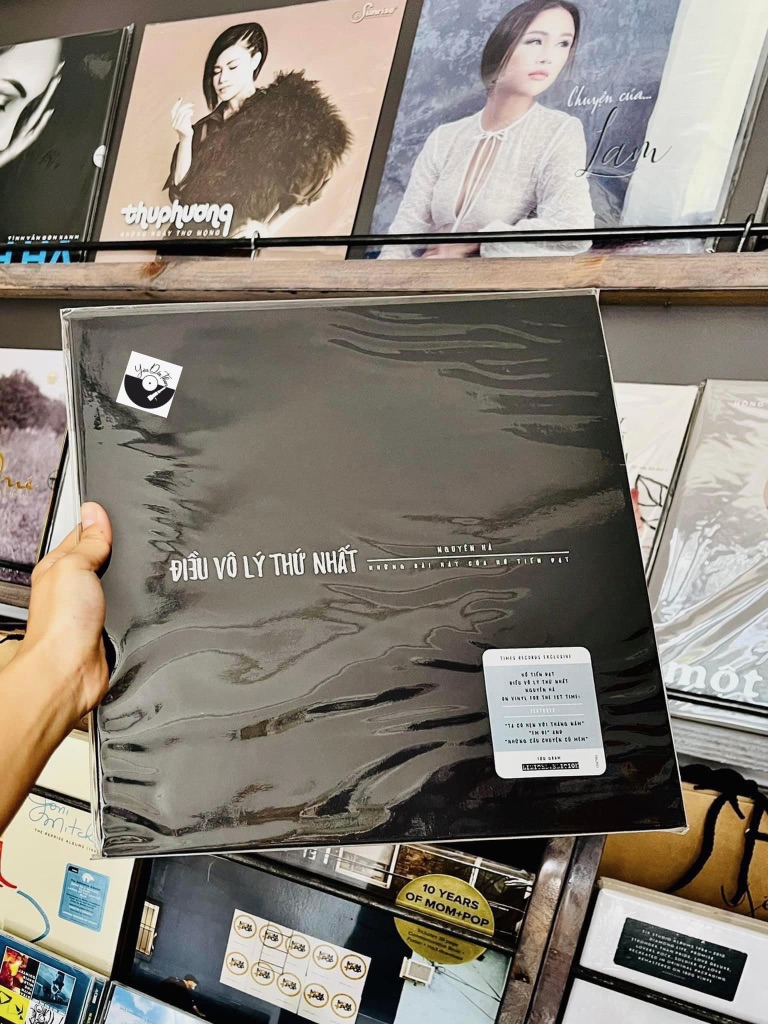 đĩa than Nguyên Hà - Điều vô lý thứ 1
