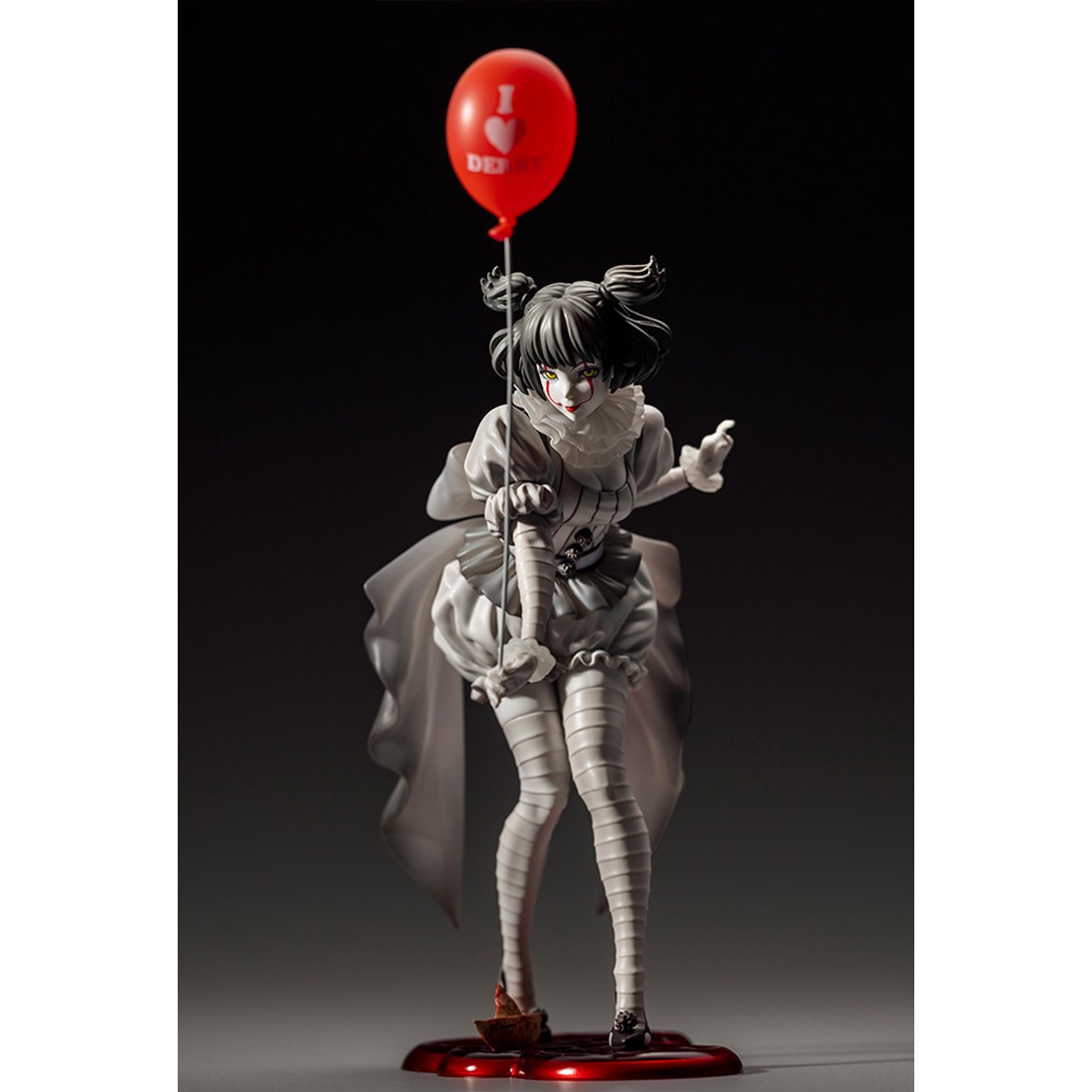 Kotobukiya - It (2017) - Pennywise Bishoujo Statue (Monochrome Version)