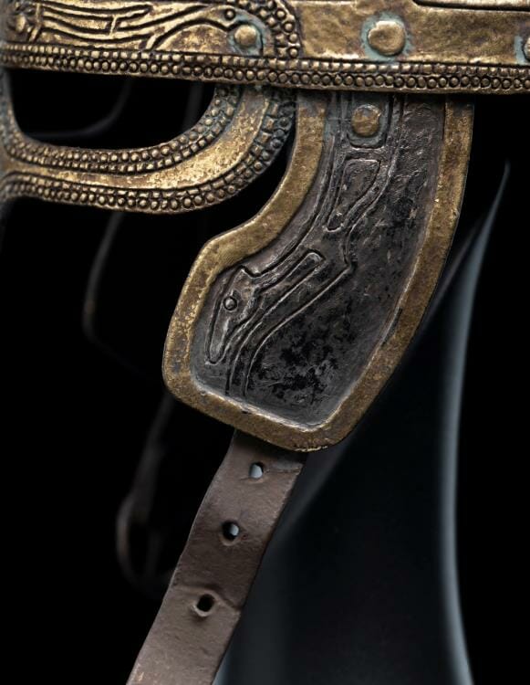 WETA Workshop Mini Prop Replica - The Lord of the Rings Trilogy - Rohirrim Soldier's Helm 1:4 Scale (Limited Edition)