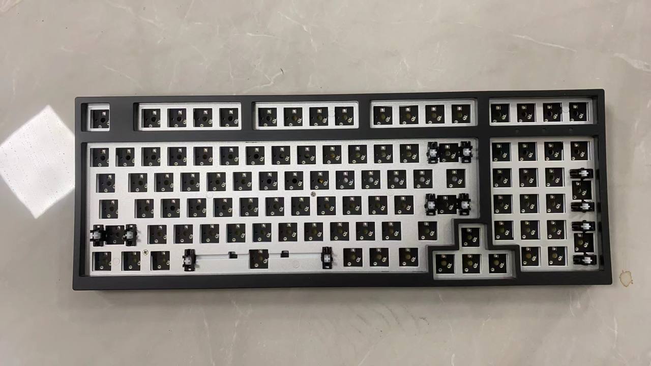 Bàn phím cơ Everglide 98kb