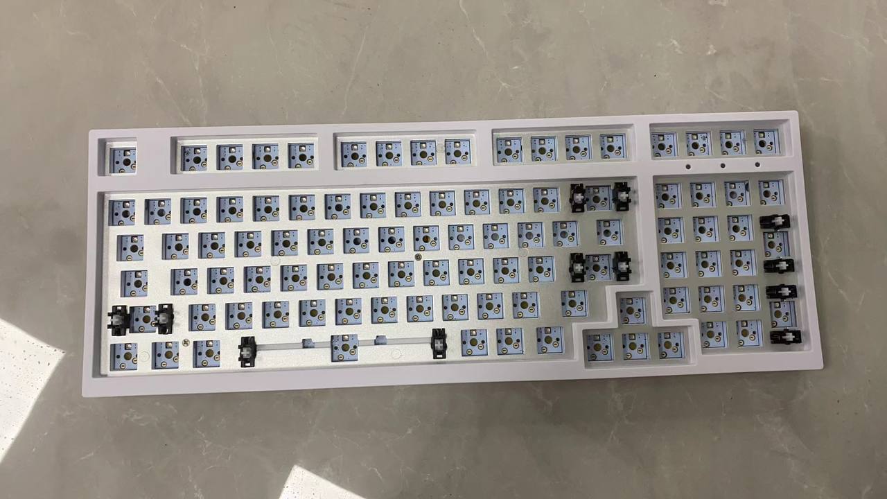 Bàn phím cơ Everglide 98kb