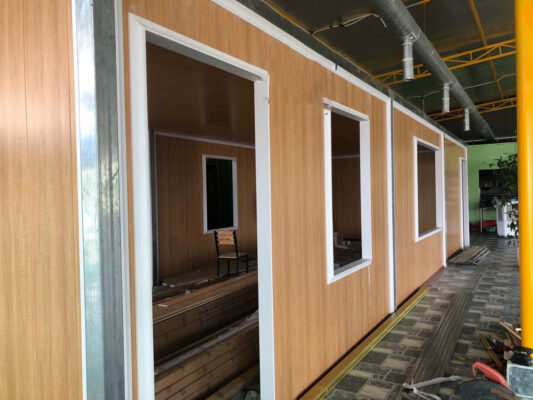 Vách Ngăn 2 Mặt Nano Tại Global Plastic: Hiện Đại Hóa và Bảo Vệ Bề Mặt Cao Cấp