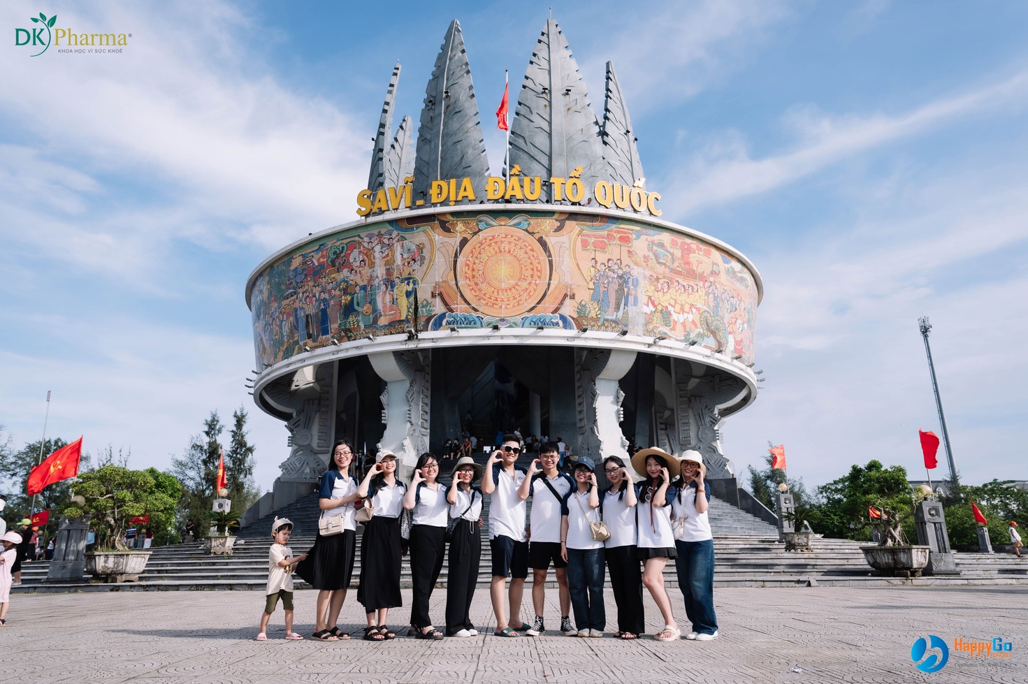 Tham quan địa điểm Sa Vĩ - Địa Đầu Tổ Quốc 