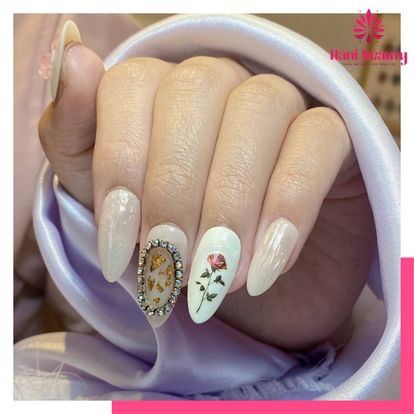Bí Quyết Lựa Chọn Mẫu Nails Thiết Kế Phù Hợp Với Phong Cách Của Bạn