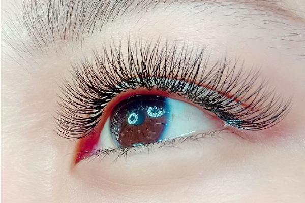 Top 7 Lưu Ý Giúp Nối Mi Bền Đẹp Như Chuyên Gia