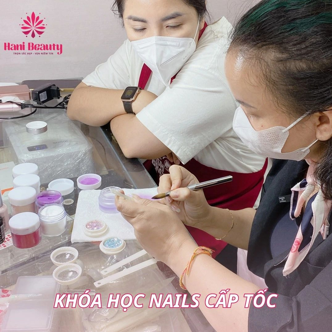 Cẩm nang Kinh Nghiệm Học Nail đi nước ngoài từ A đến Z
