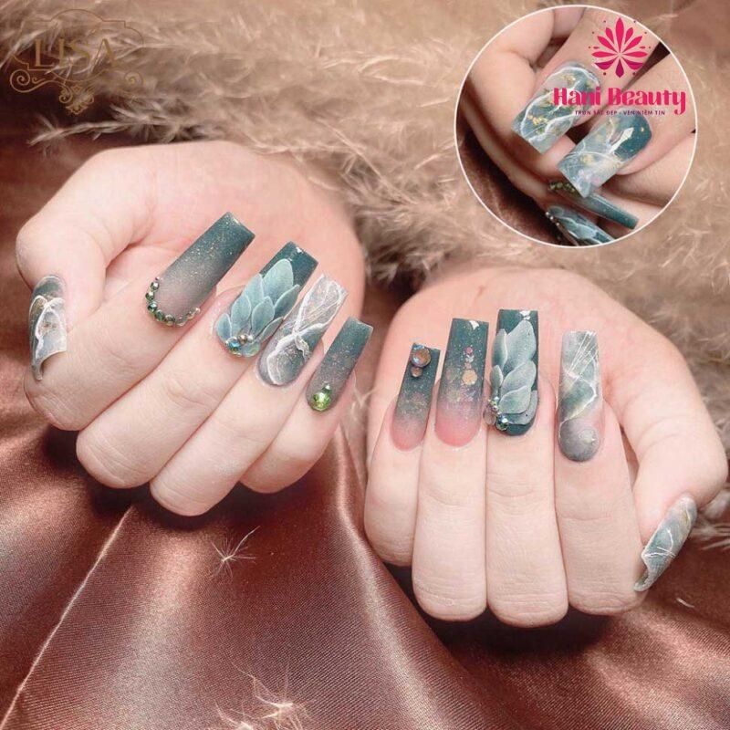 Sử dụng bột Nail có độ bền cao, phù hợp với móng yếu hoặc dễ bị gãy