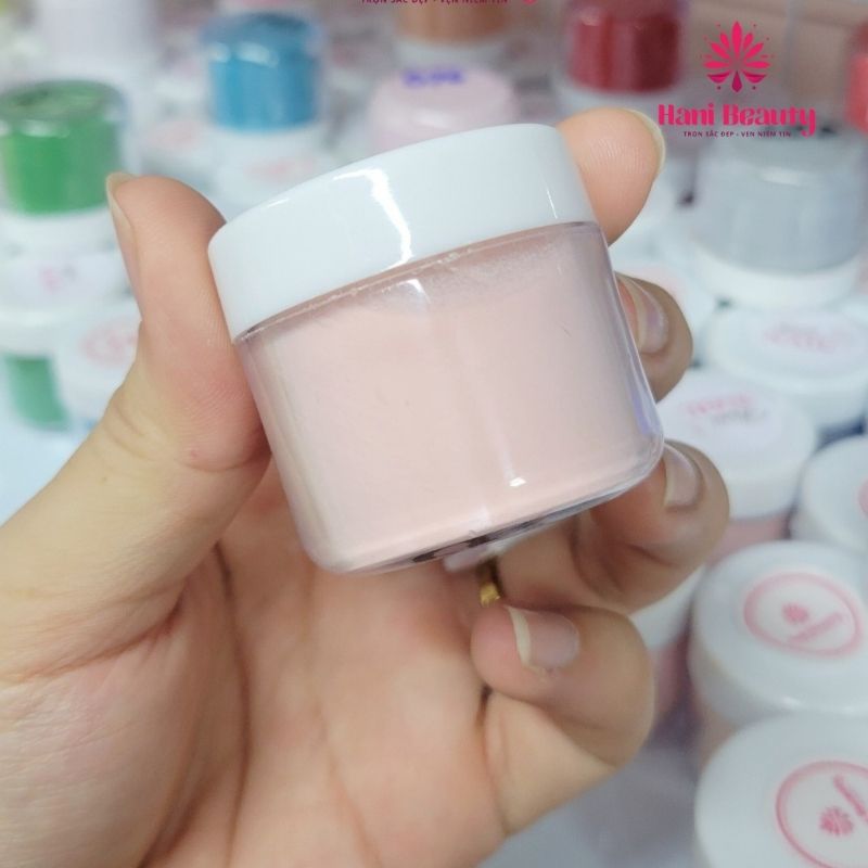 Giá thành bột Nail tại trung tam đảm bảo hợp lý