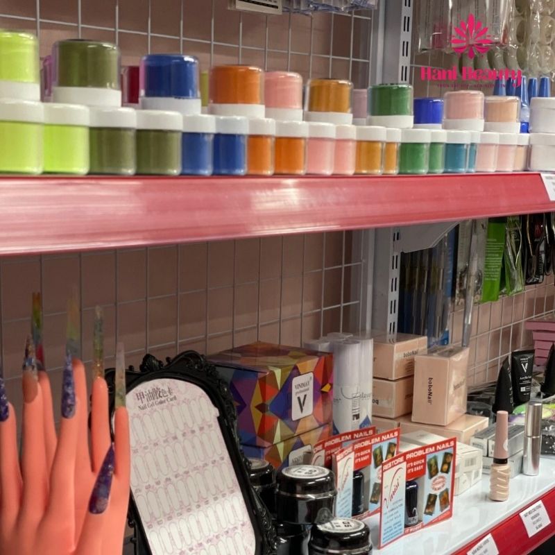 Mua bột Nail chính hãng khách hàng luôn được tư vấn tận tình