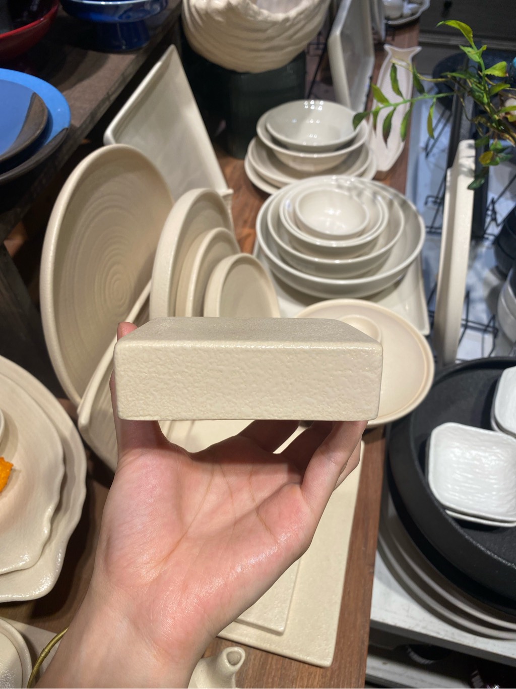 Dĩa khối vuông 10x3cm màu be