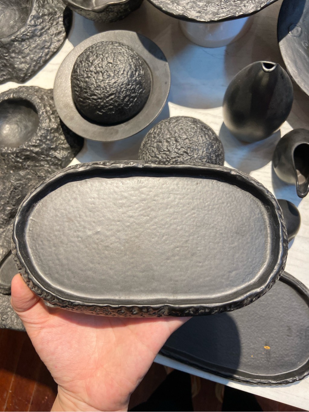 Đĩa oval VĐ 7.8inch đen méo C259