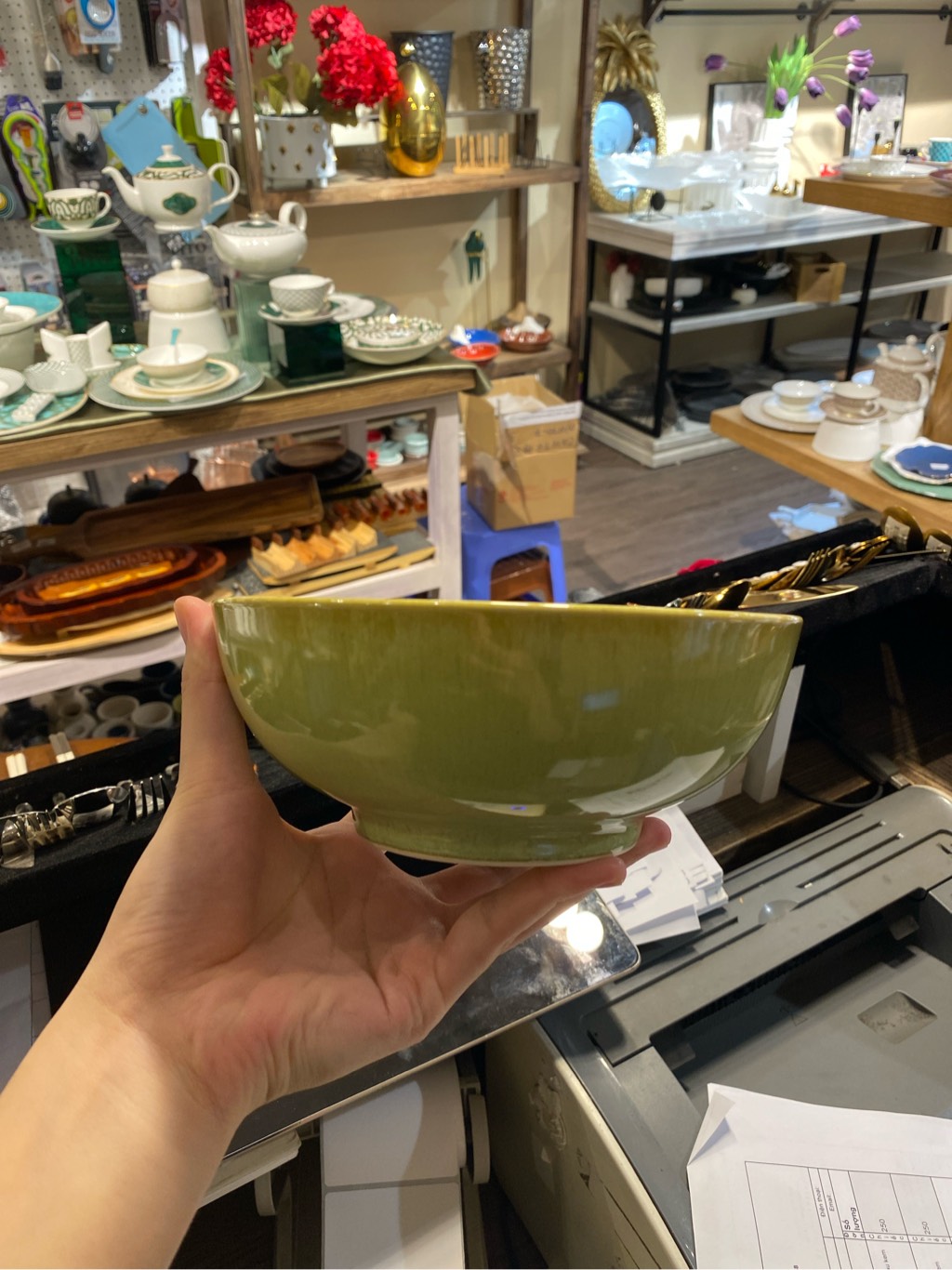 Tô tròn 18cm xanh bơ