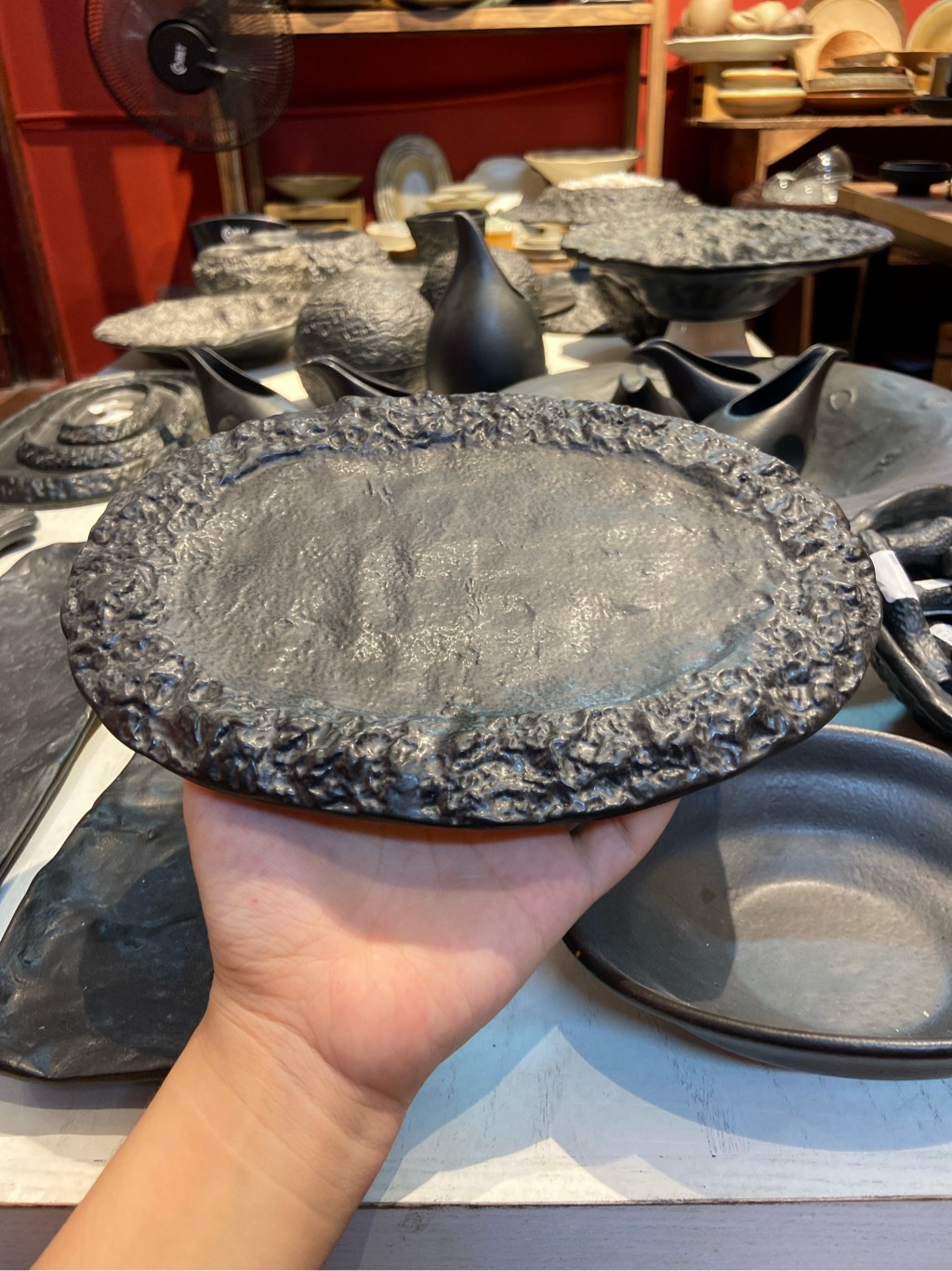 Đĩa oval 8.5inch đen méo C255