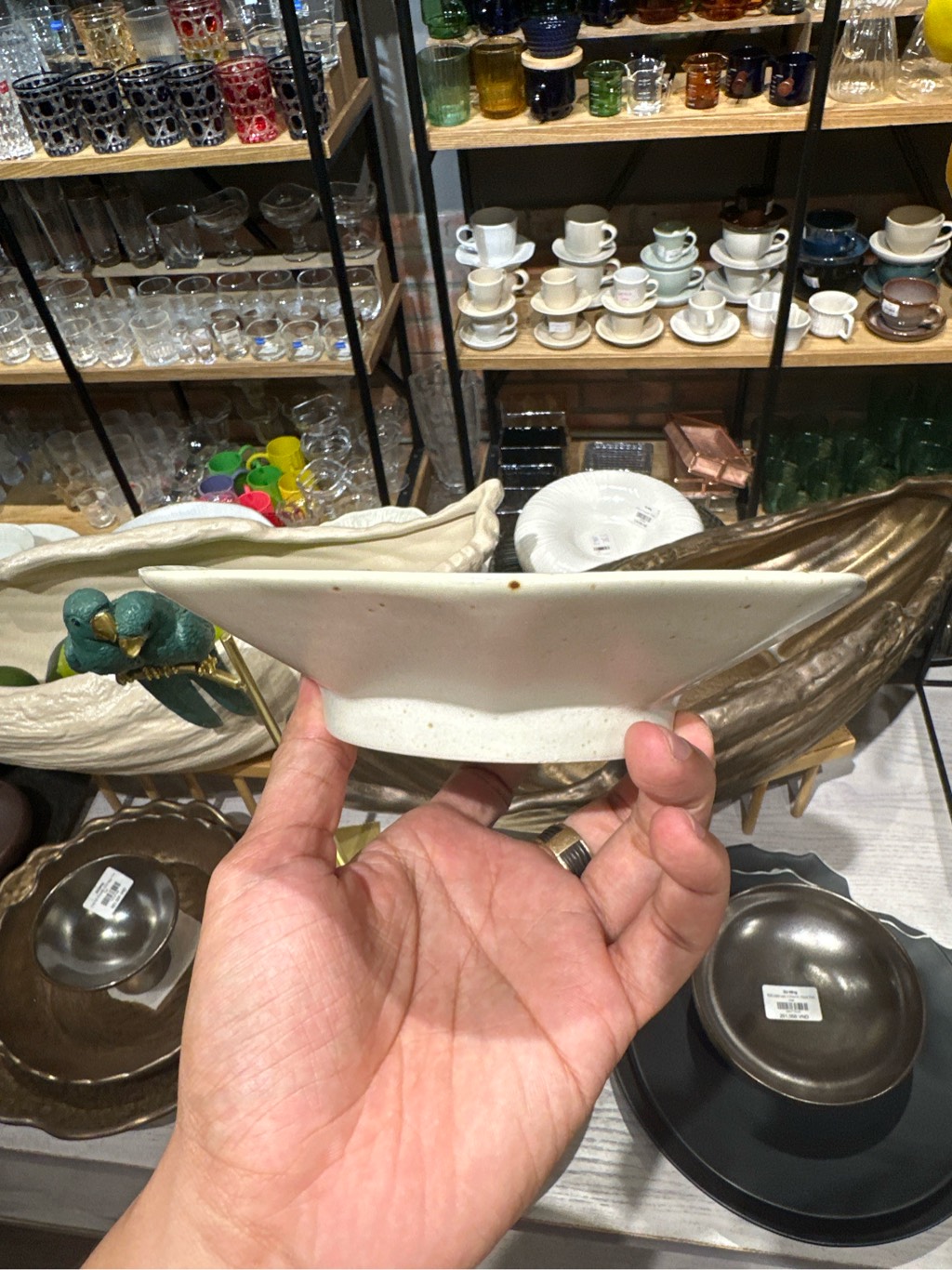 Đĩa lục giác sâu 6 kem chấm nâu