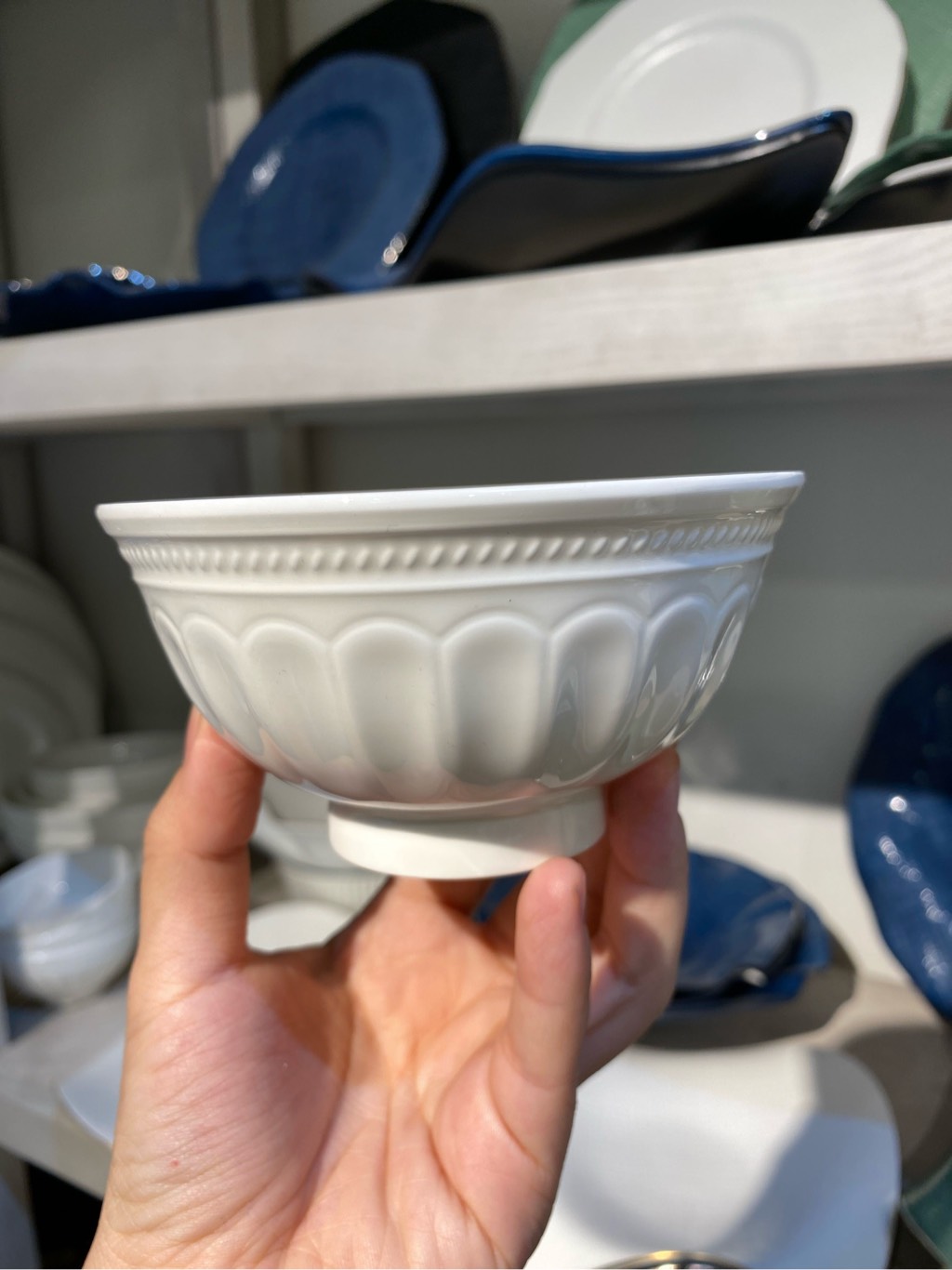 Bát cơm có chân rome