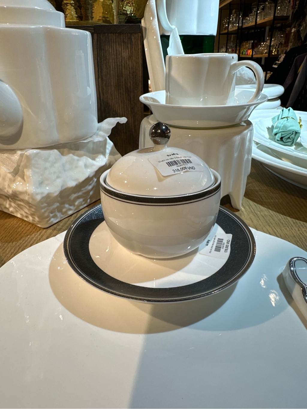 Chén có nắp 3.5inch viền bạc