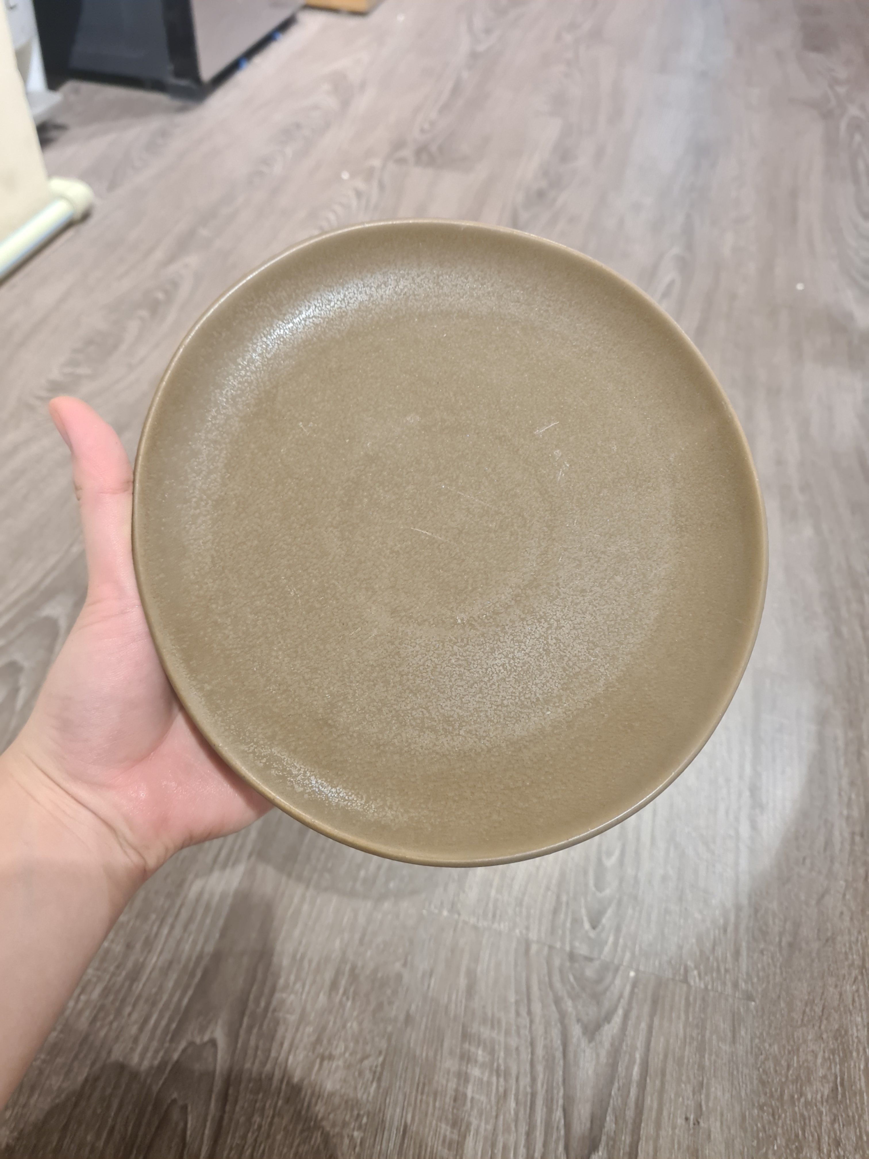 Dĩa 21x20cm màu nâu trổ (matte)