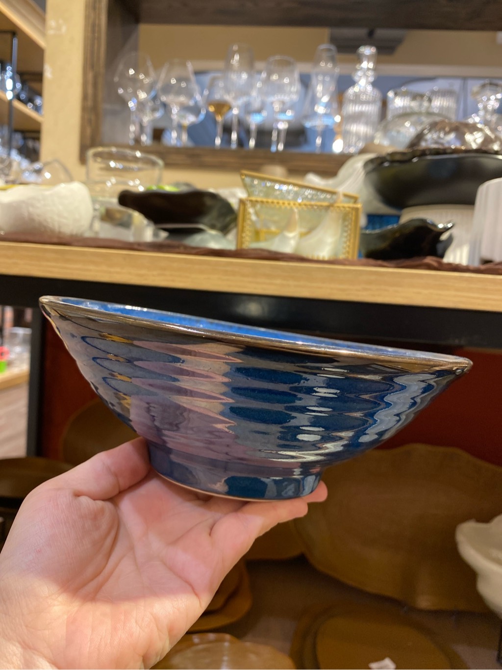 Tô xoè 18 x 5 x 7.3cm xanh viền nâu