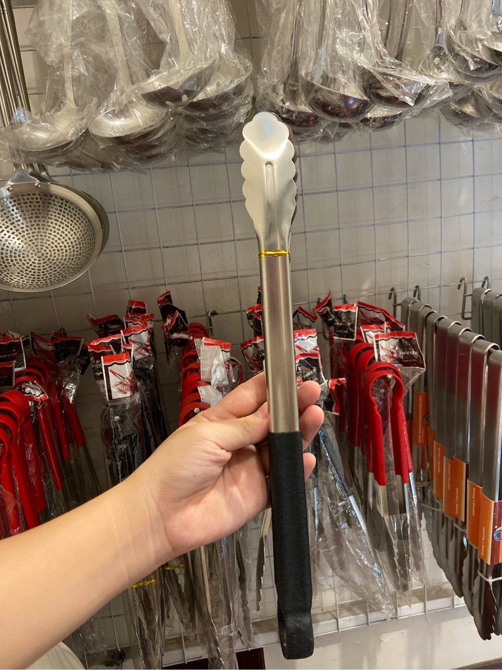 GẮP CHUÔI ĐEN 35CM