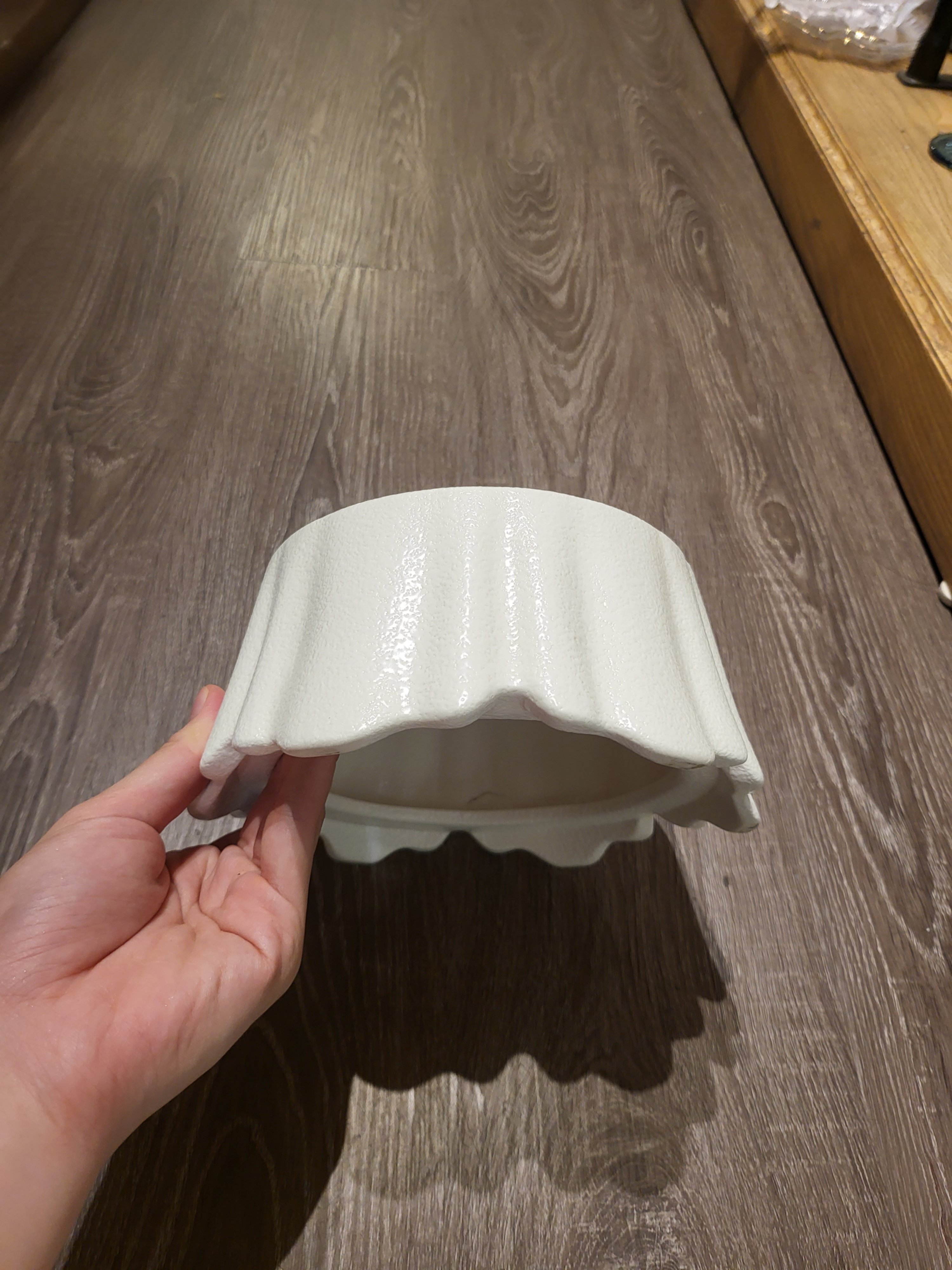 Dĩa bàn trang trí 16X8.5cm màu tuyết trắng