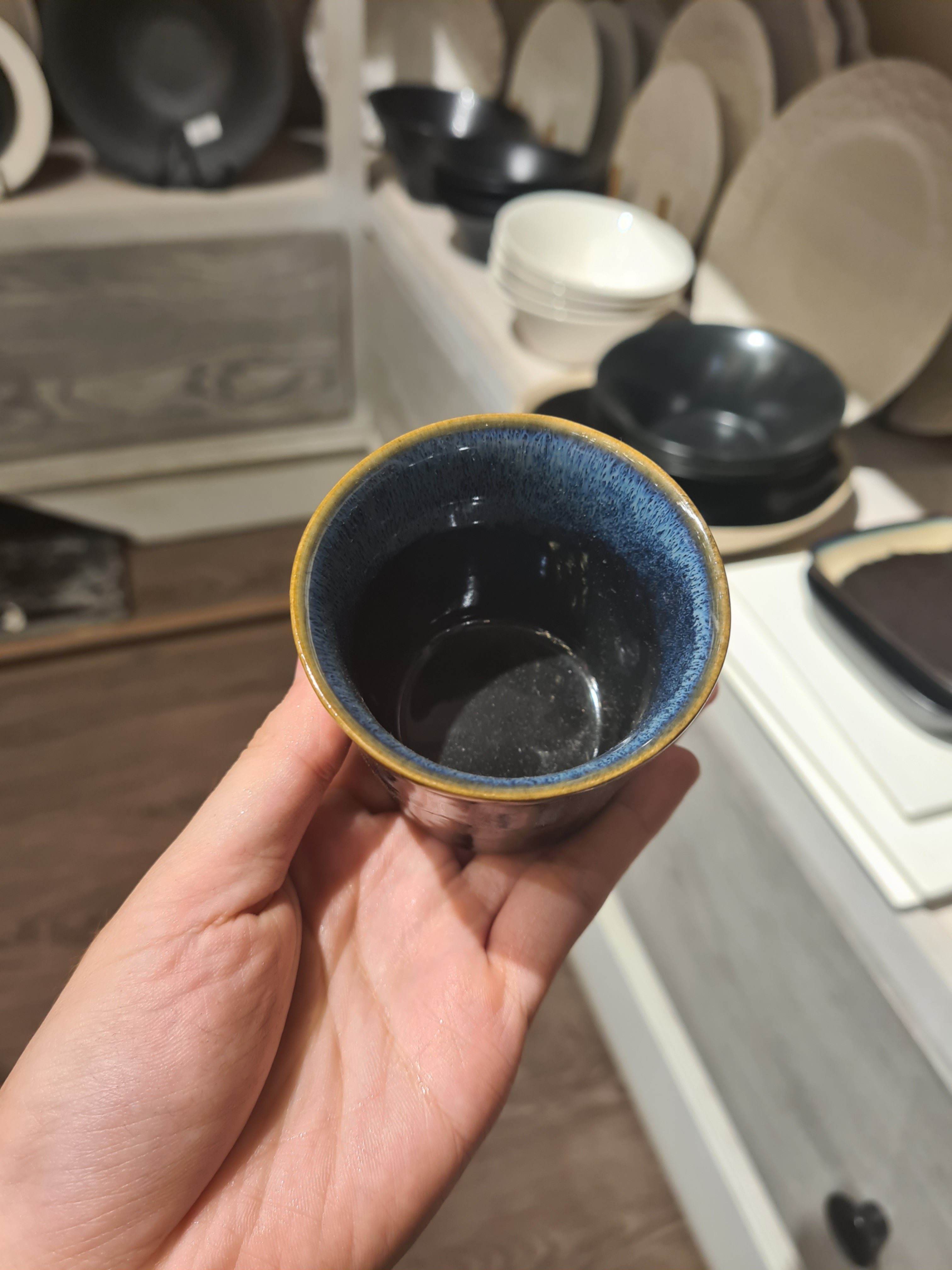 Cốc Trà Chờ Nhật