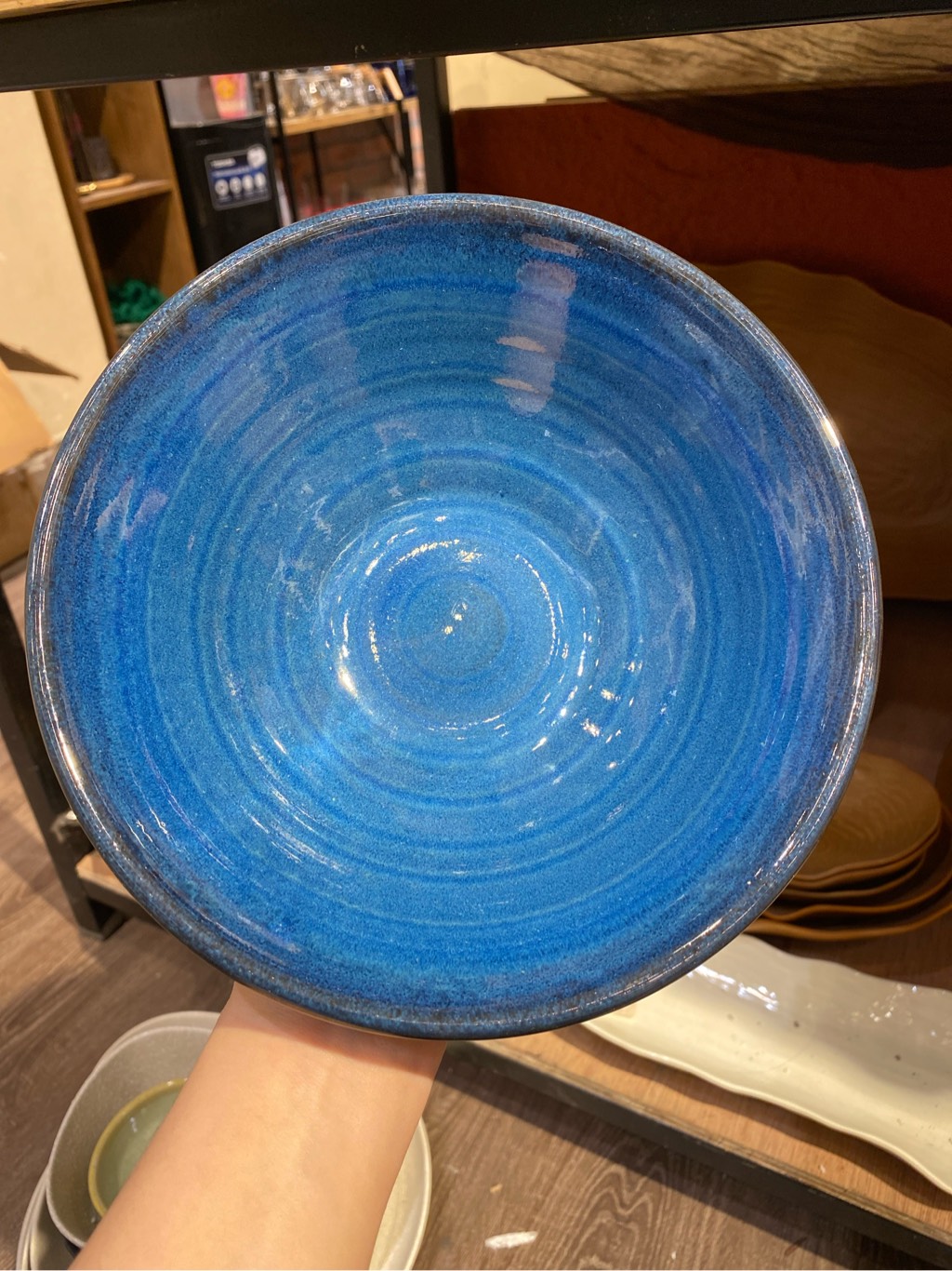 Tô xoè 18 x 5 x 7.3cm xanh viền nâu