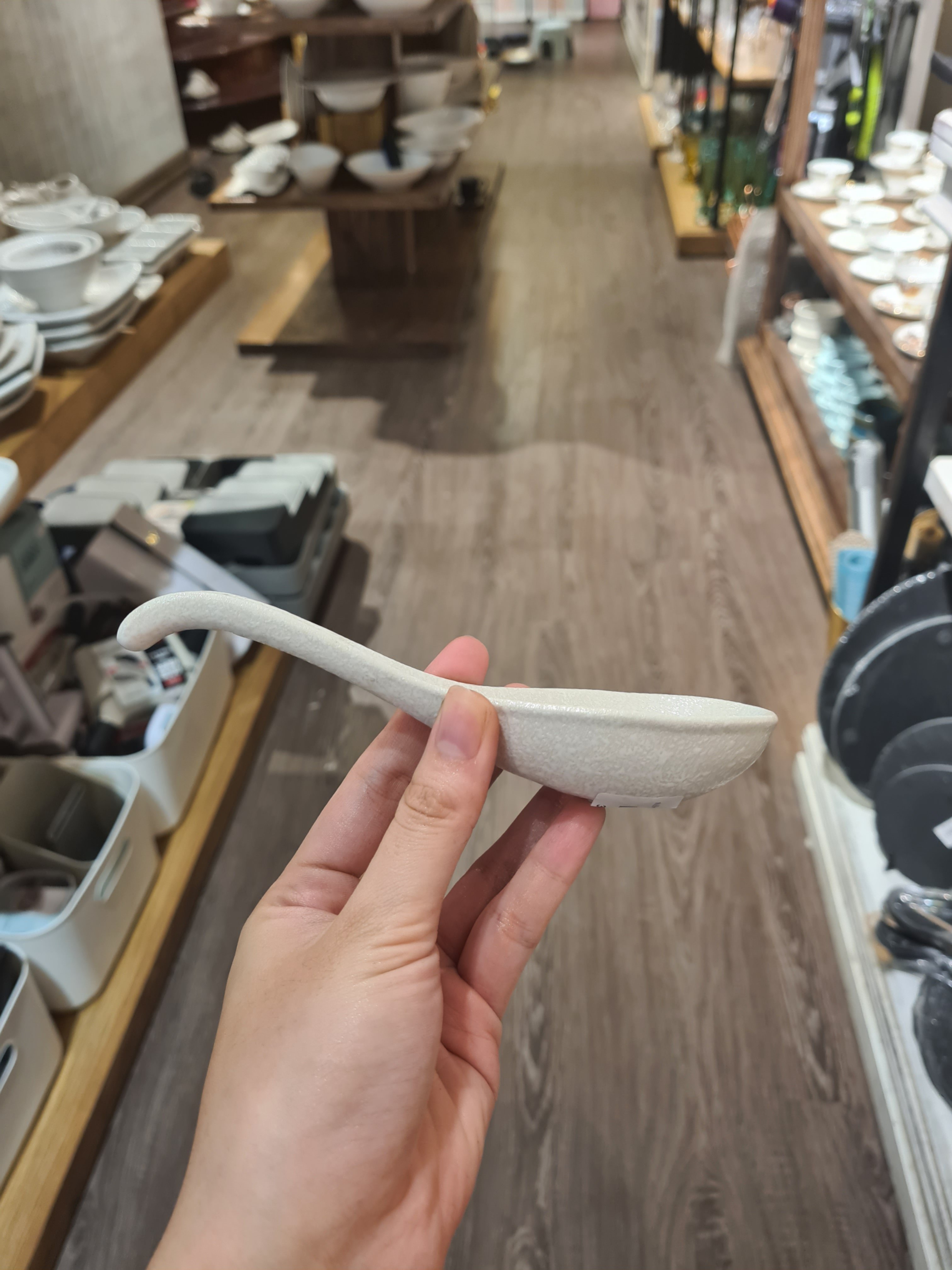 Muỗng 16x5.2cm Lộc Phát (có vệt)