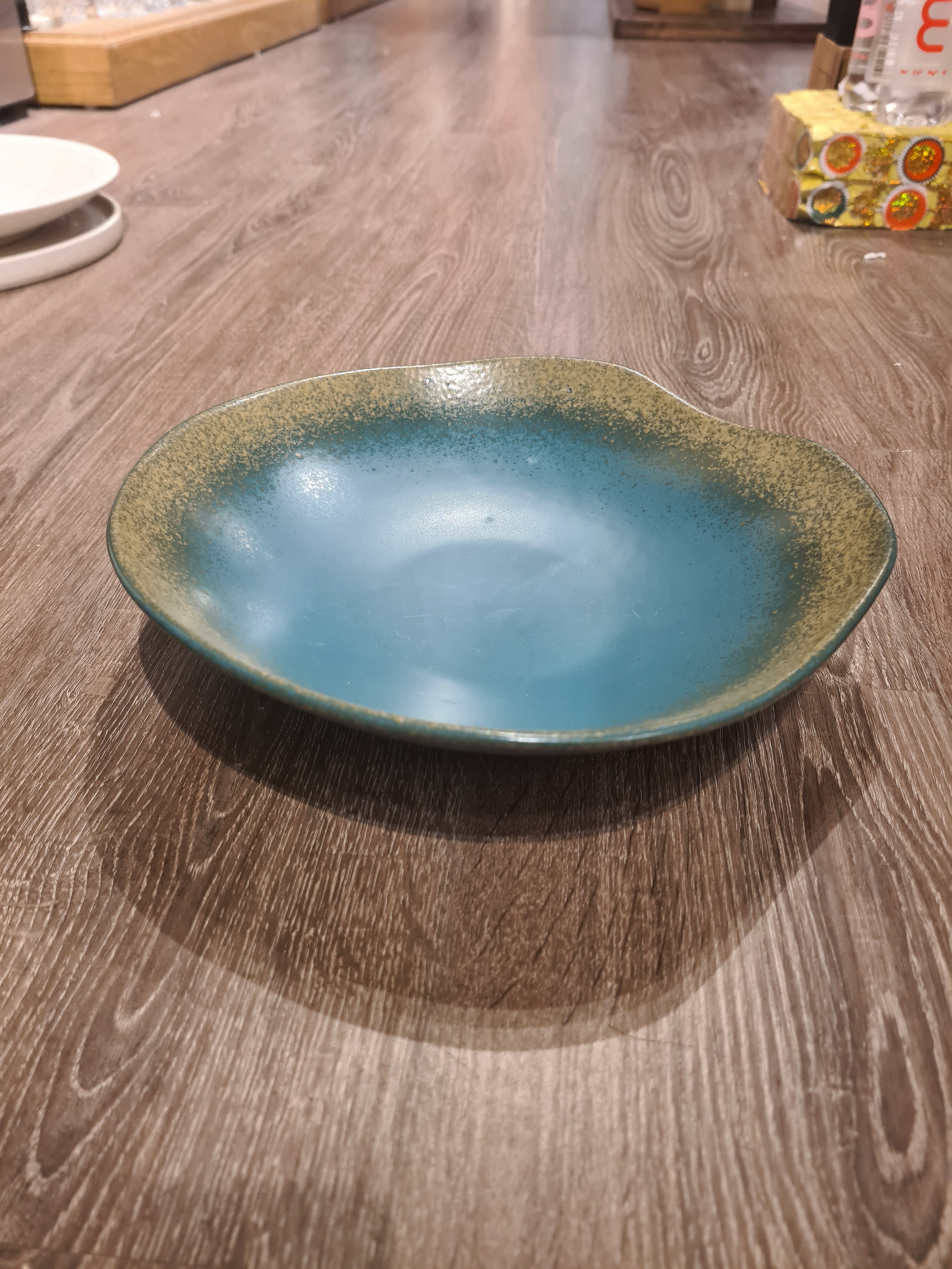 Đĩa sâu 25 cm xanh ngọc bích viền nâu