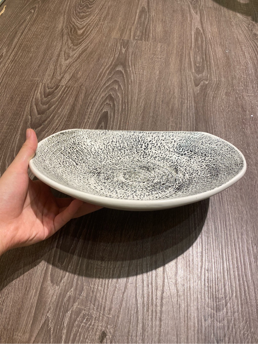 Tô pasta 28 cm kem vệt đen HQ (Tô 11)