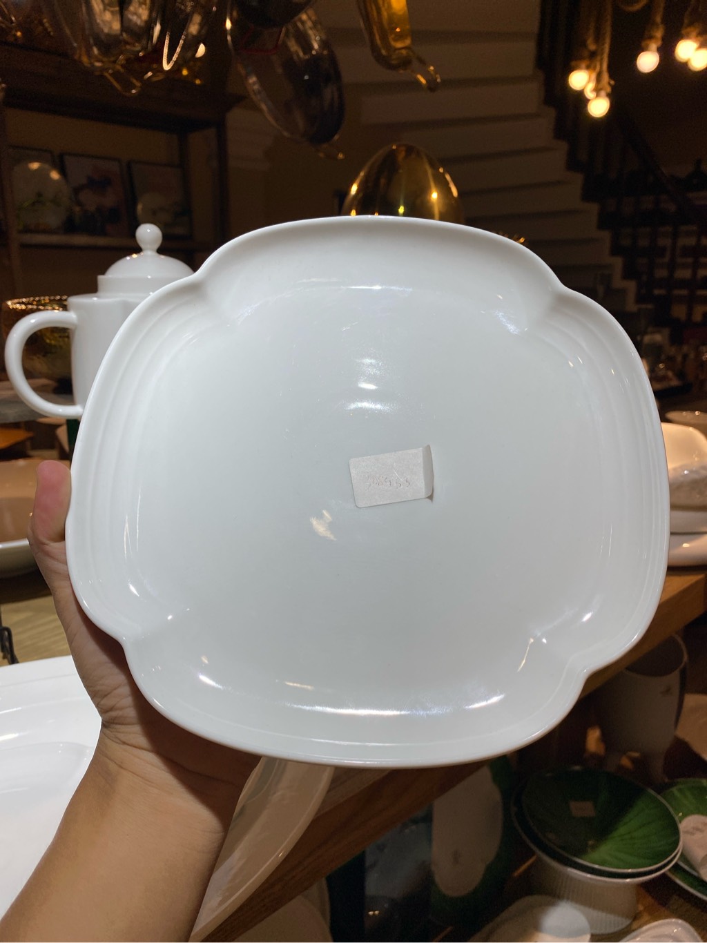 Đĩa hoa 4 cánh 9inch trắng trơn