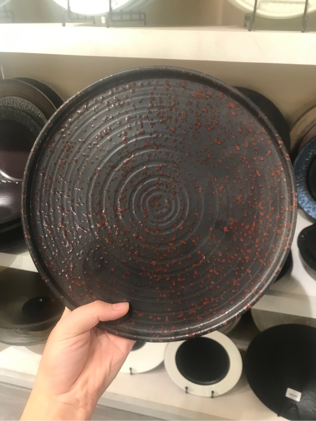 Đĩa tròn vành đứng 26cm