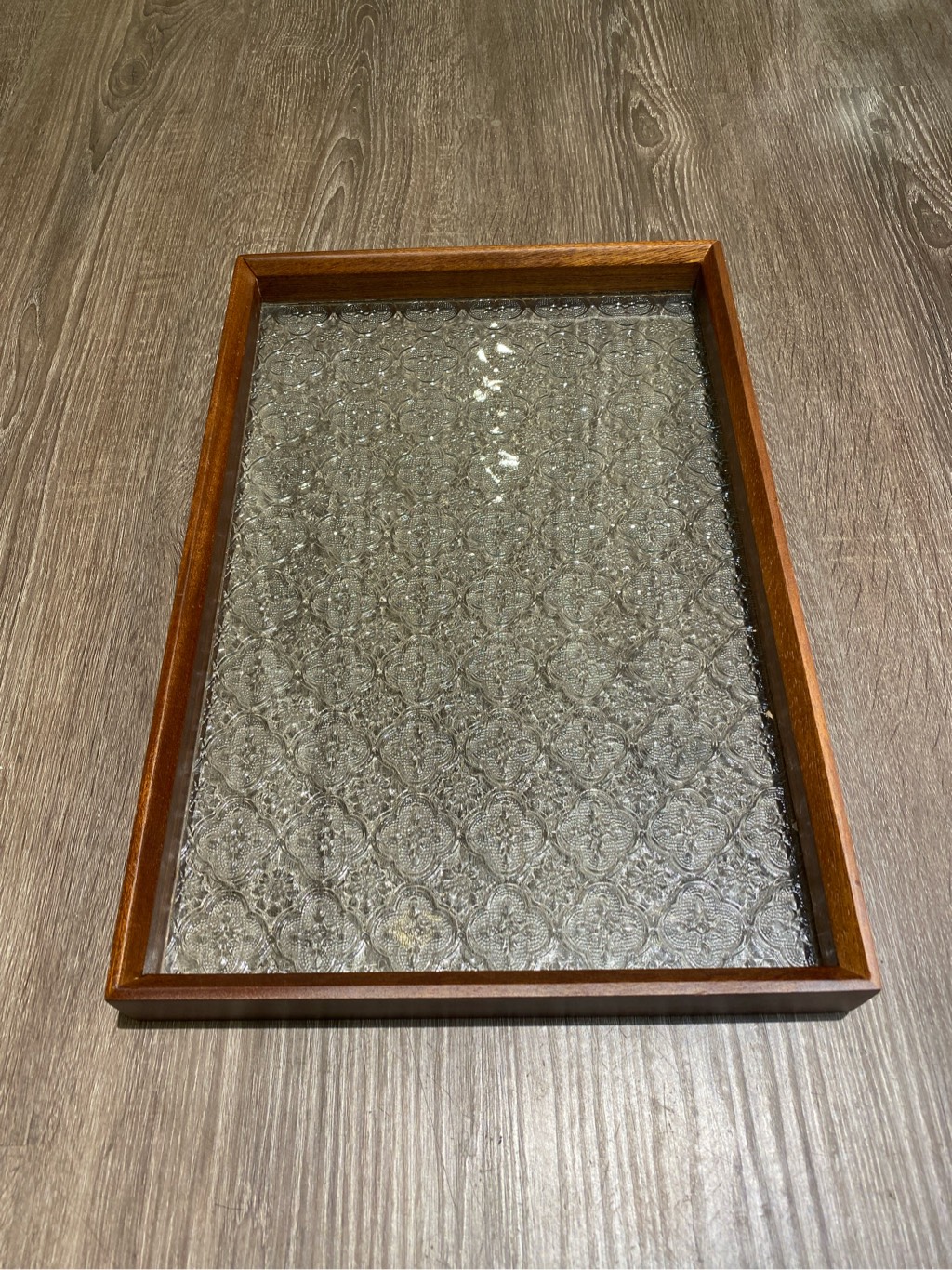 Khay kính viền gỗ