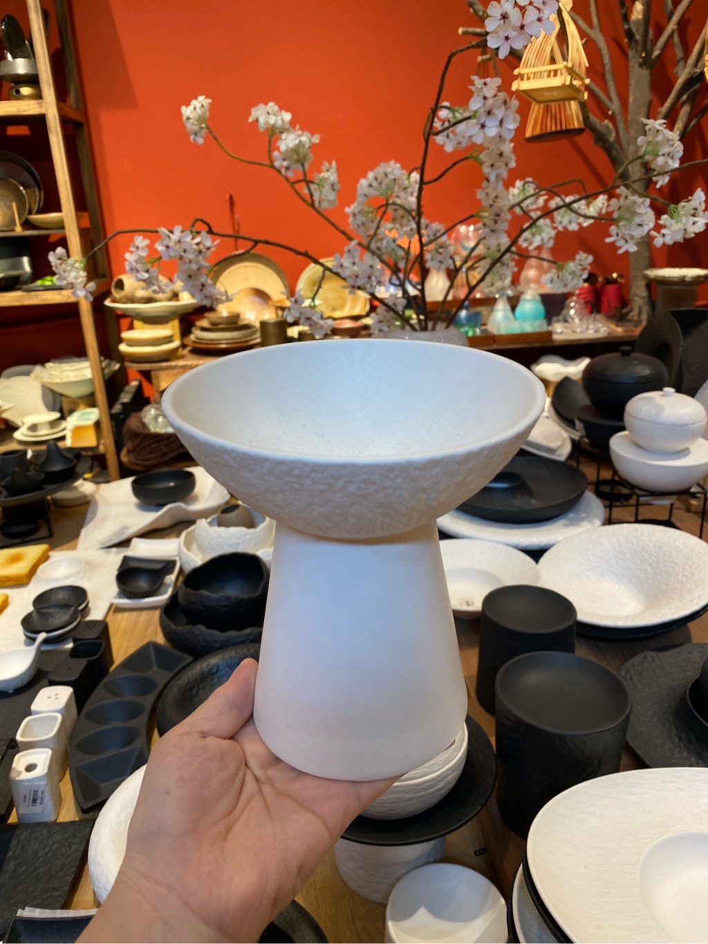 Đĩa có chân 14x14cm trắng Shanghai