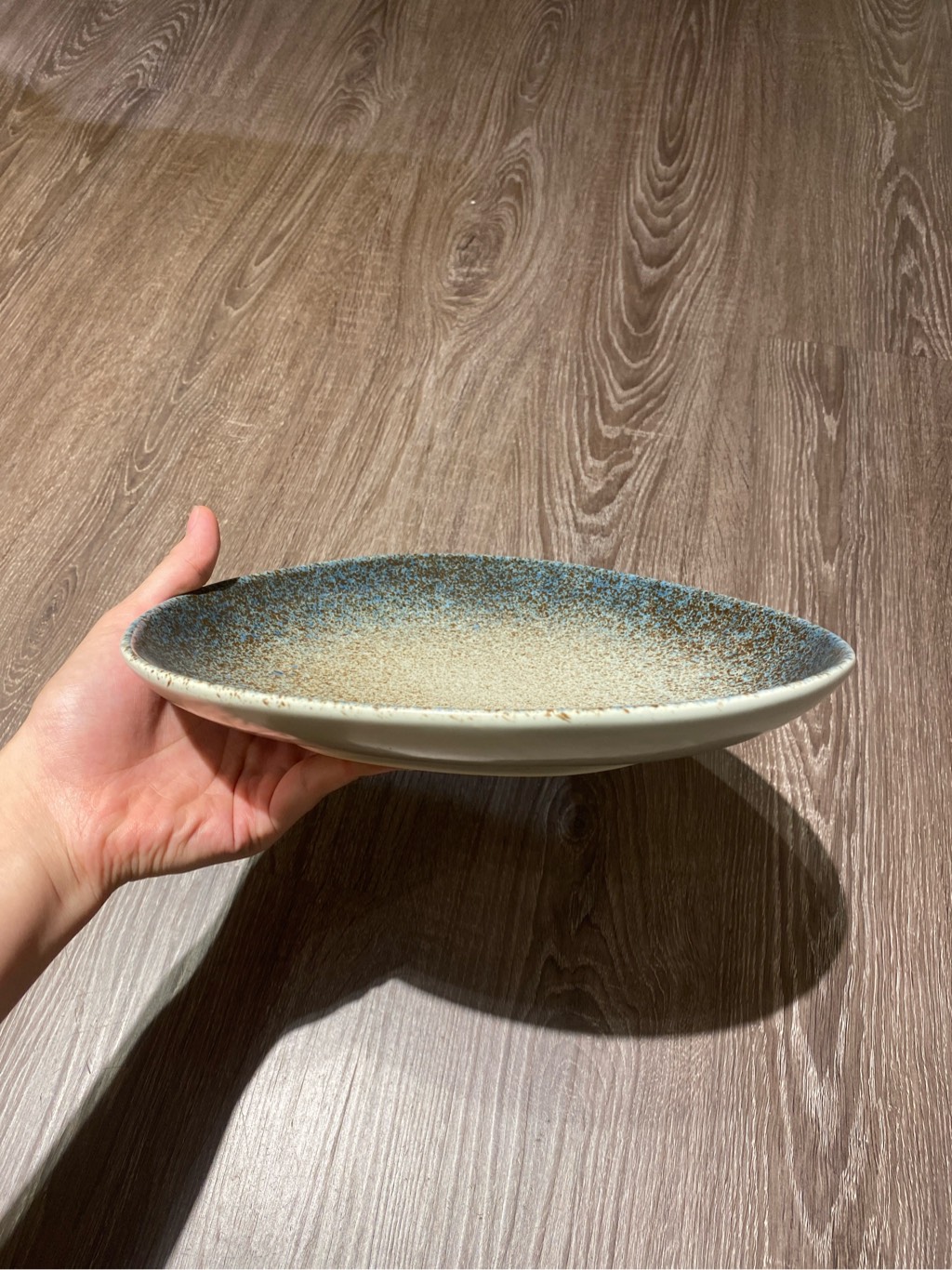 Dĩa tam giác 24x23cm xanh ngọc mattte lòng phun hạt (HĐ)