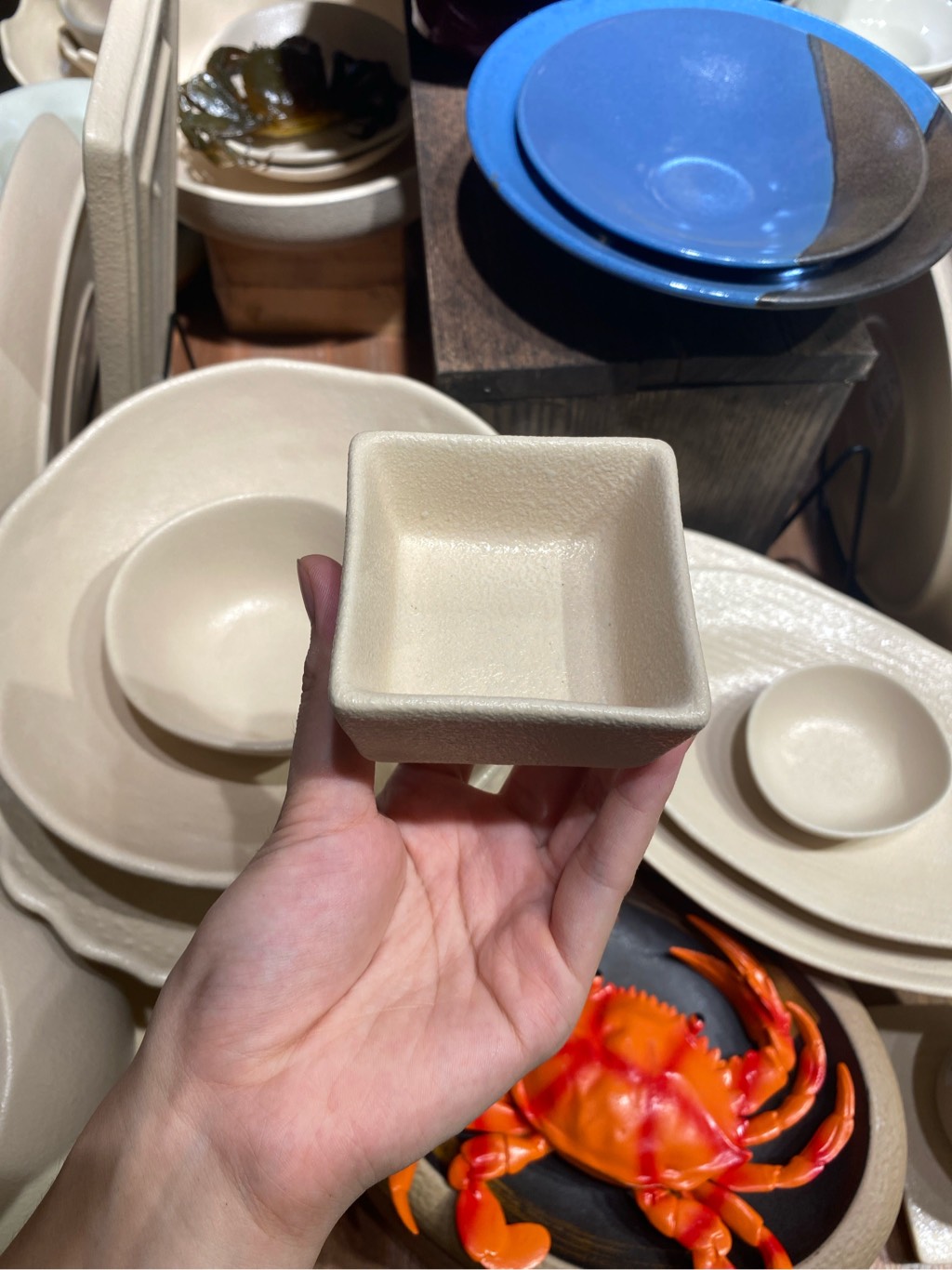 Chén chấm vuông 7.2x3.2cm màu be