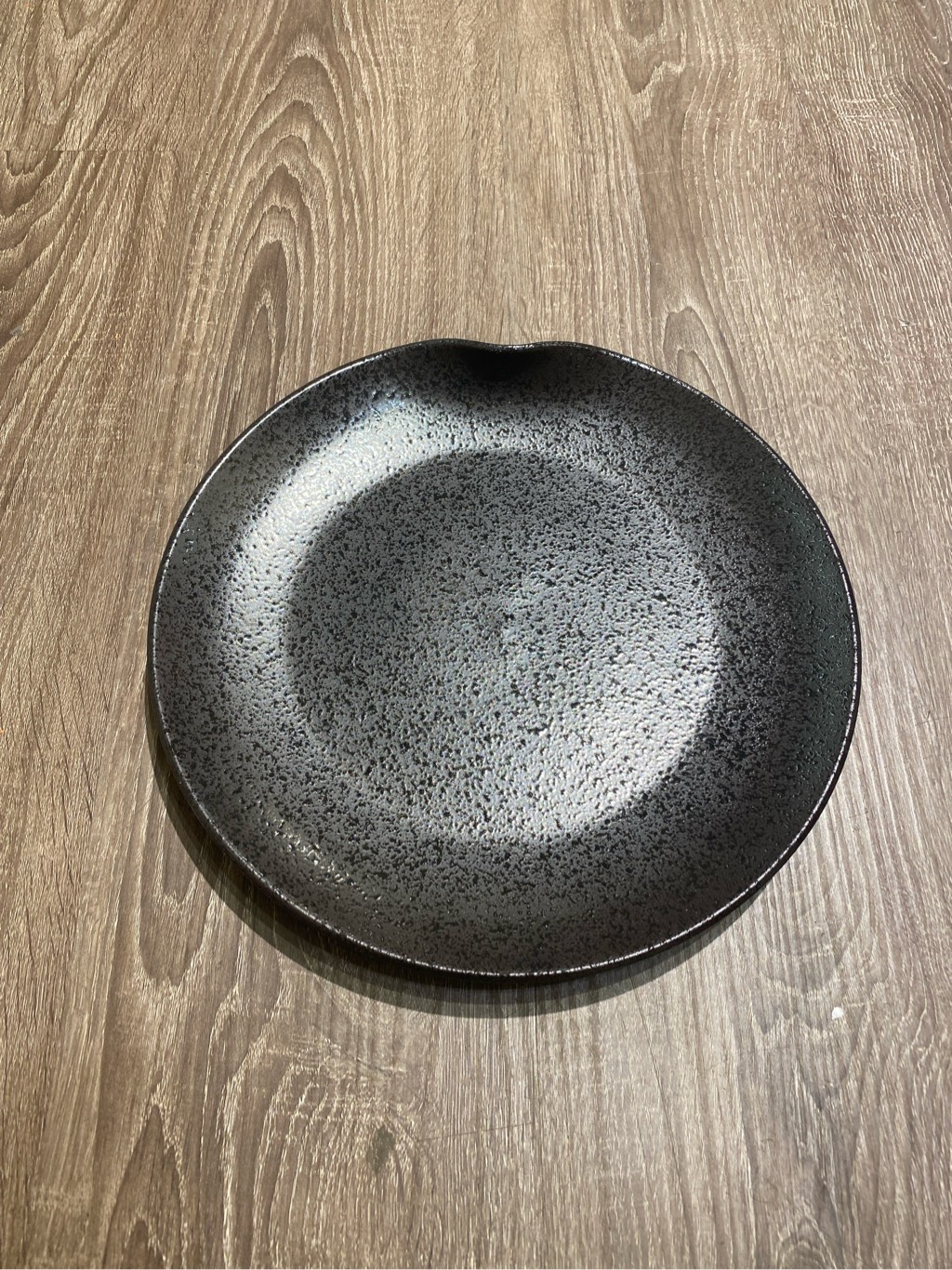 Dĩa dúng cạnh 26cm màu đen (không vệt)