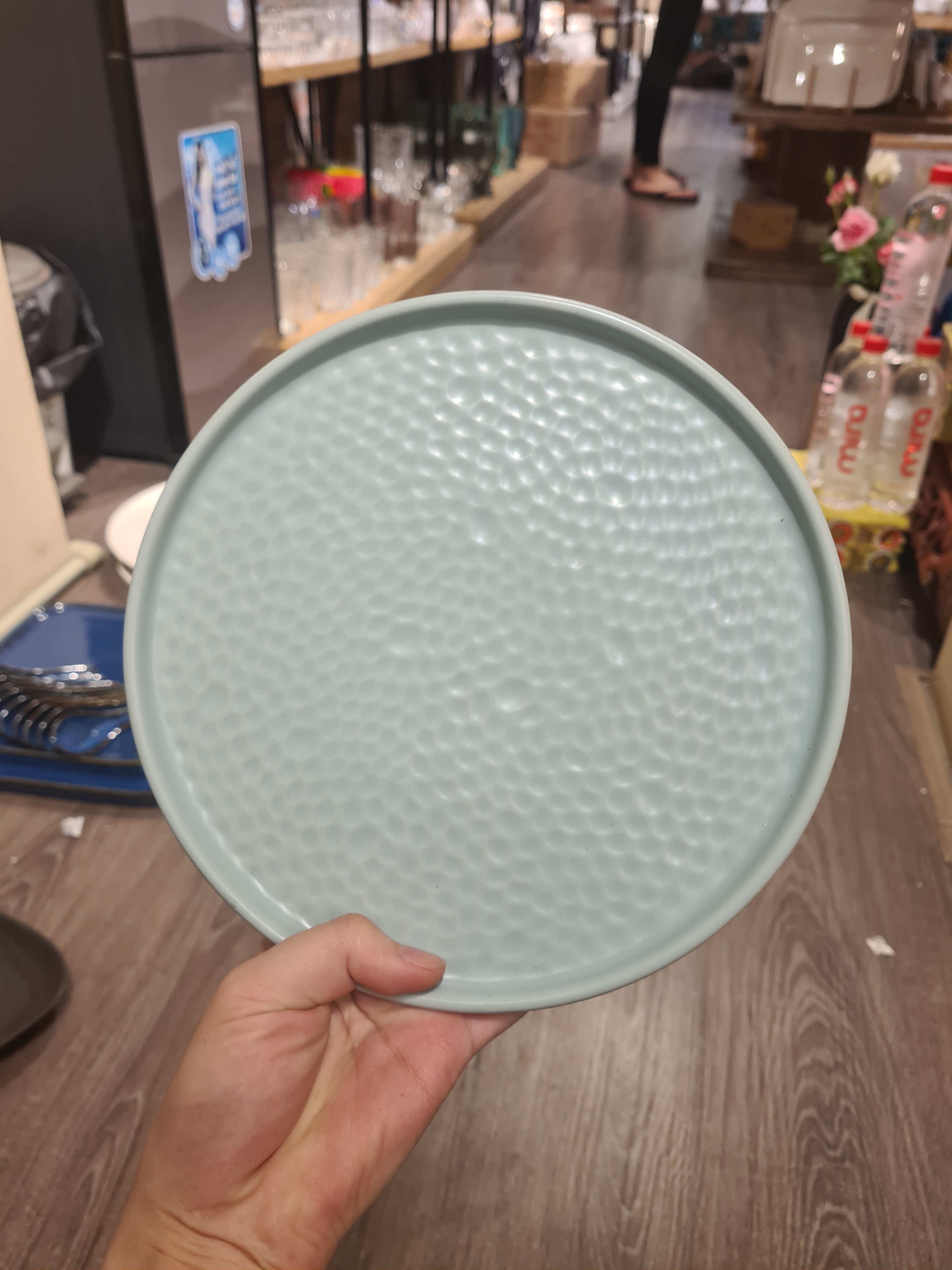 Đĩa tròn vành đứng 22cm