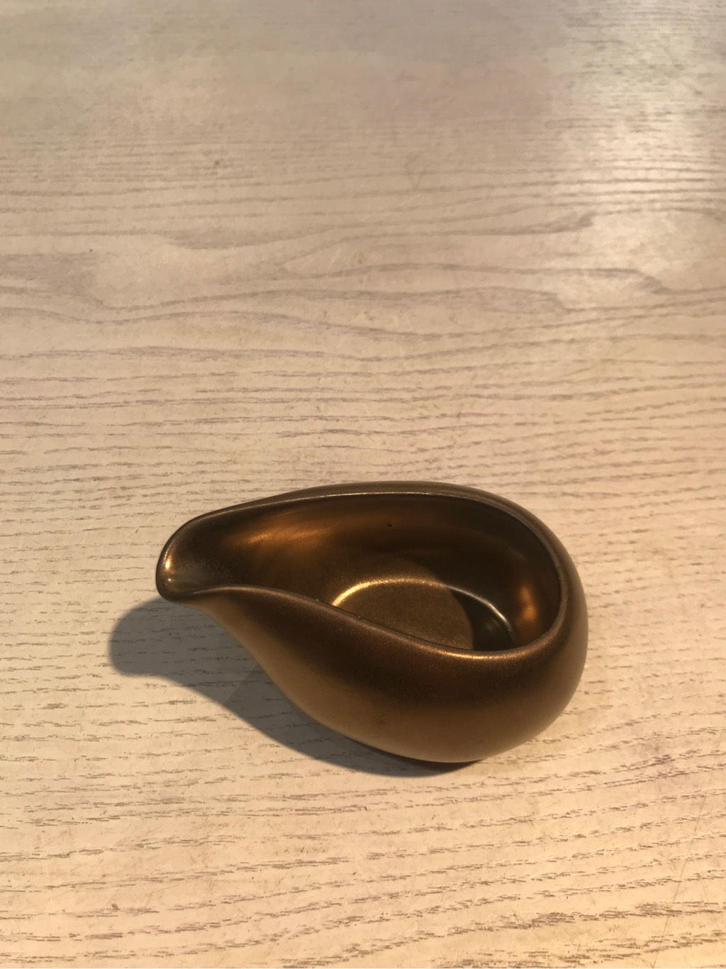 Rót sốt miệng cong 8.5x5.8cm màu nâu đồng (HĐ)