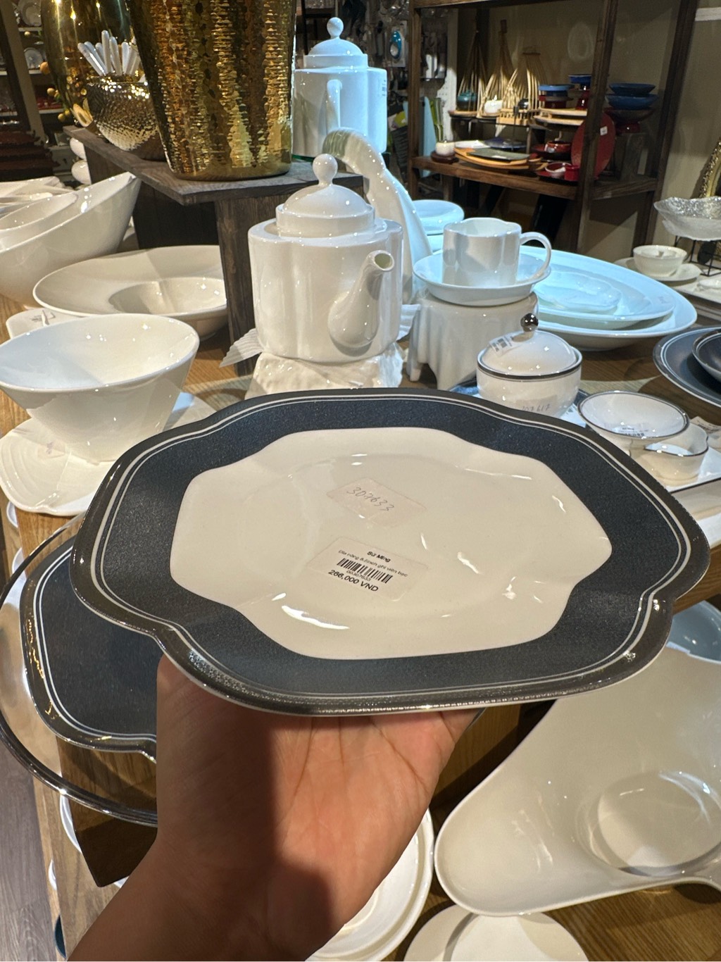 Đĩa nông 8.5inch ghi viền bạc