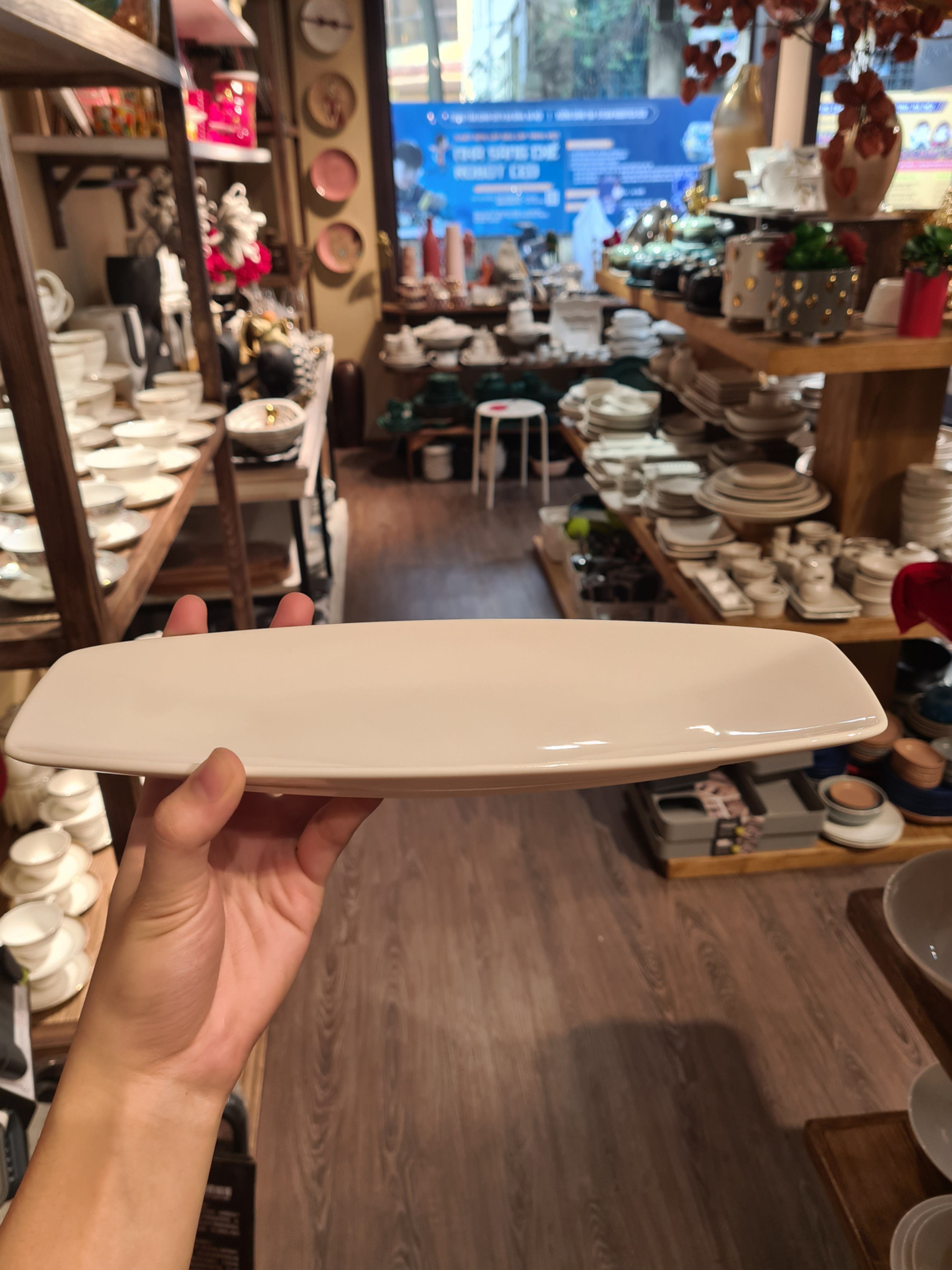 Dĩa oval phẳng 30 x 10 cm Trắng Ngà